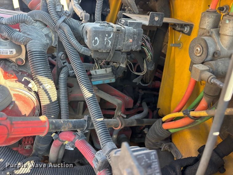 image for item ES8273 2016 International MA025 box truck