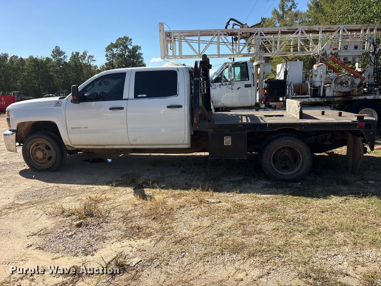 image for item ES8281 2015 Chevrolet Silverado 3500HD Crew Cab dump flatbed pickup truck