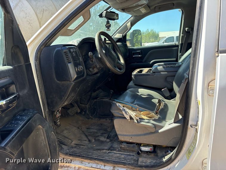 image for item ES8282 2015 Chevrolet Silverado 2500HD Ext. Cab utility bed pickup truck