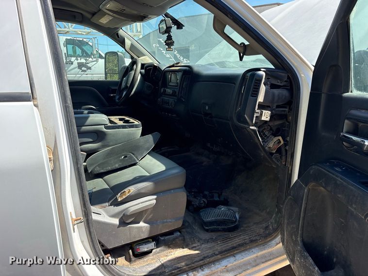 image for item ES8282 2015 Chevrolet Silverado 2500HD Ext. Cab utility bed pickup truck