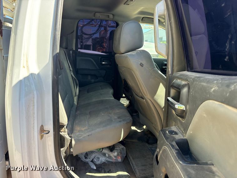 image for item ES8282 2015 Chevrolet Silverado 2500HD Ext. Cab utility bed pickup truck