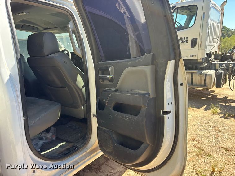 image for item ES8282 2015 Chevrolet Silverado 2500HD Ext. Cab utility bed pickup truck