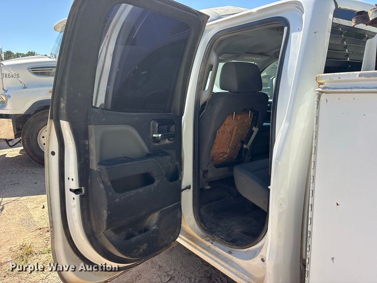 image for item ES8282 2015 Chevrolet Silverado 2500HD Ext. Cab utility bed pickup truck