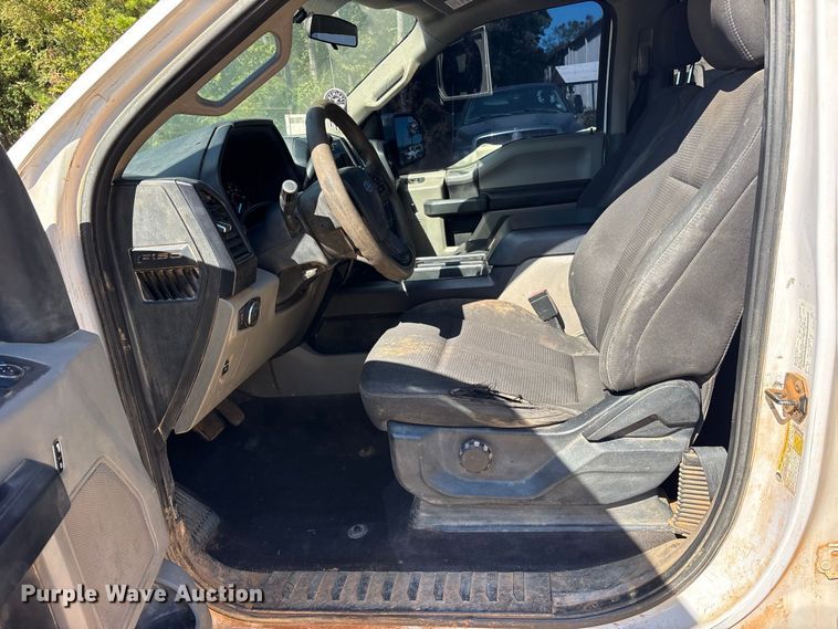 image for item ES8283 2018 Ford F150 Crew Cab pickup truck