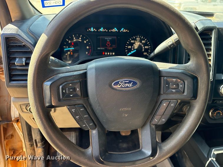 image for item ES8283 2018 Ford F150 Crew Cab pickup truck