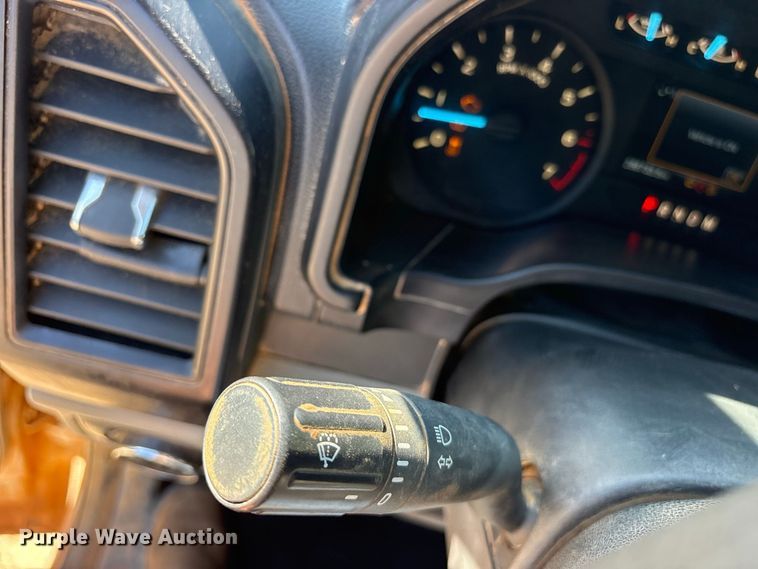 image for item ES8283 2018 Ford F150 Crew Cab pickup truck