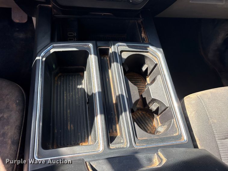 image for item ES8283 2018 Ford F150 Crew Cab pickup truck