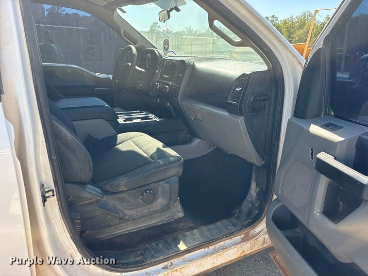 image for item ES8283 2018 Ford F150 Crew Cab pickup truck