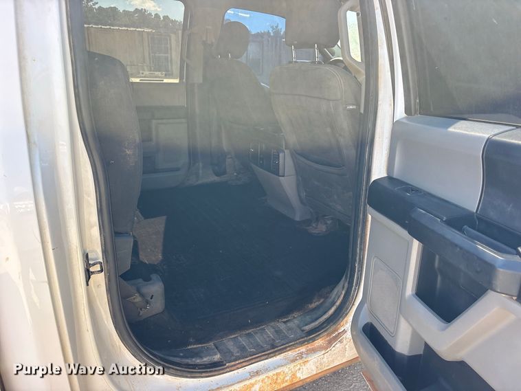 image for item ES8283 2018 Ford F150 Crew Cab pickup truck
