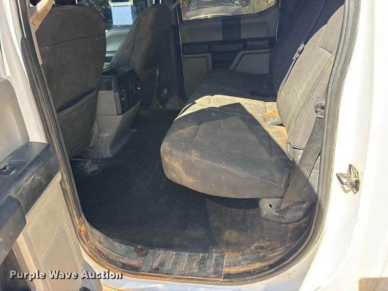 image for item ES8283 2018 Ford F150 Crew Cab pickup truck