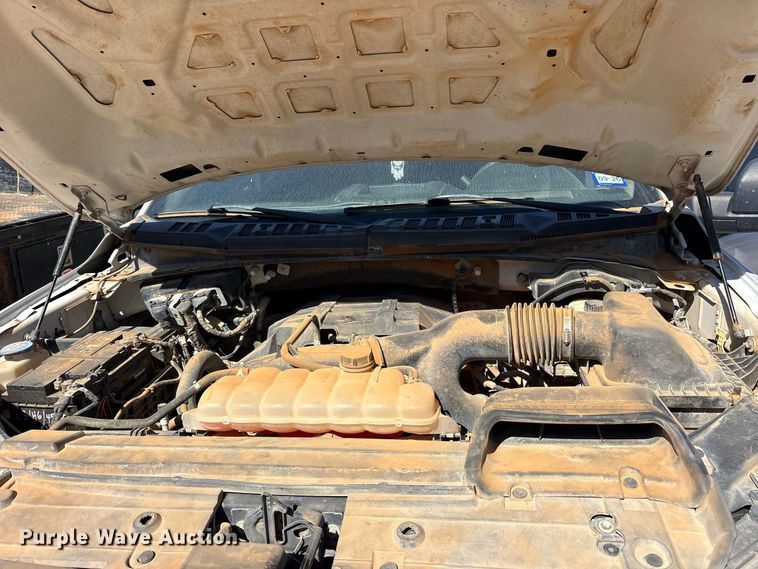 image for item ES8283 2018 Ford F150 Crew Cab pickup truck