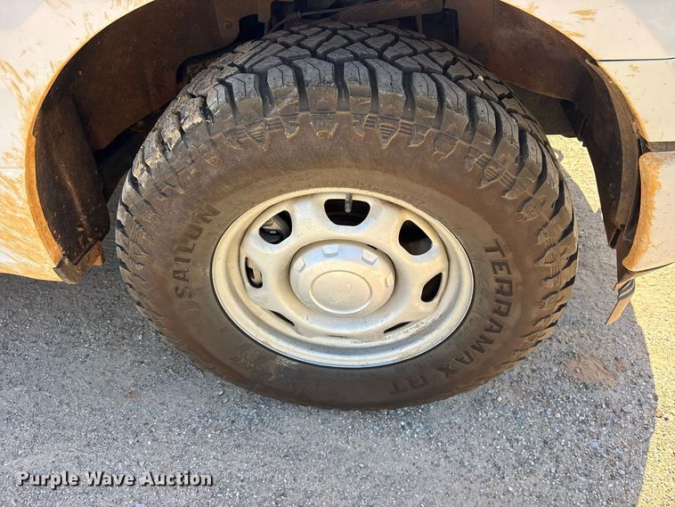 image for item ES8283 2018 Ford F150 Crew Cab pickup truck