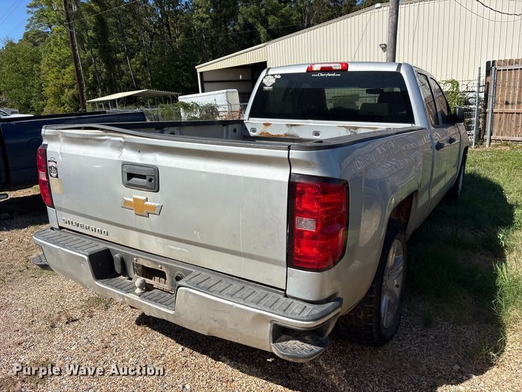 image for item ES8284 2016 Chevrolet Silverado 1500 Ext. Cab pickup truck