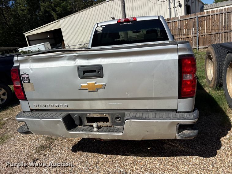 image for item ES8284 2016 Chevrolet Silverado 1500 Ext. Cab pickup truck