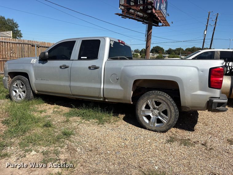 image for item ES8284 2016 Chevrolet Silverado 1500 Ext. Cab pickup truck