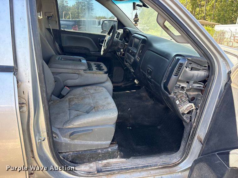 image for item ES8284 2016 Chevrolet Silverado 1500 Ext. Cab pickup truck