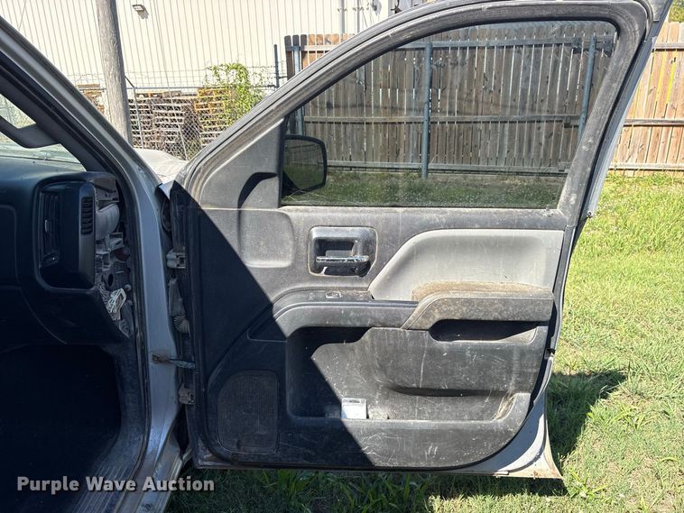 image for item ES8284 2016 Chevrolet Silverado 1500 Ext. Cab pickup truck