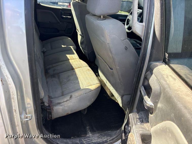 image for item ES8284 2016 Chevrolet Silverado 1500 Ext. Cab pickup truck