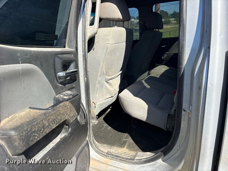 image for item ES8284 2016 Chevrolet Silverado 1500 Ext. Cab pickup truck