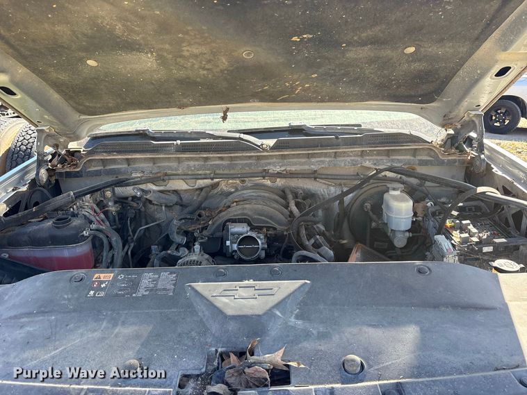image for item ES8284 2016 Chevrolet Silverado 1500 Ext. Cab pickup truck