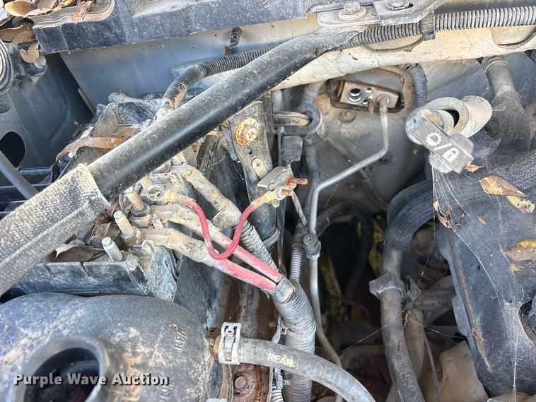 image for item ES8284 2016 Chevrolet Silverado 1500 Ext. Cab pickup truck