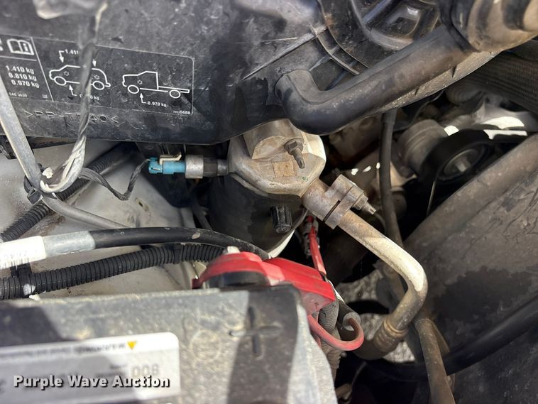 image for item ES8316 2017 Chevrolet Express 2500 van