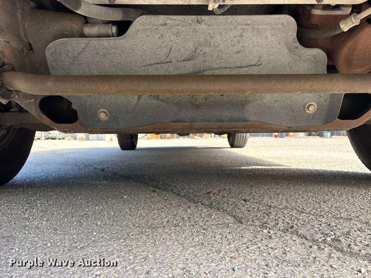 image for item ES8316 2017 Chevrolet Express 2500 van