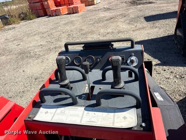 image for item ES8354 Erie SCL850 compact utility loader