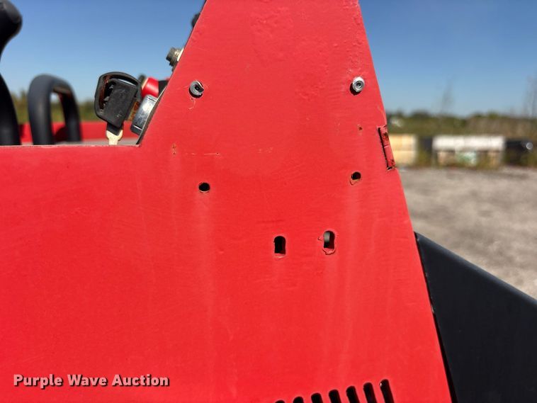 image for item ES8354 Erie SCL850 compact utility loader