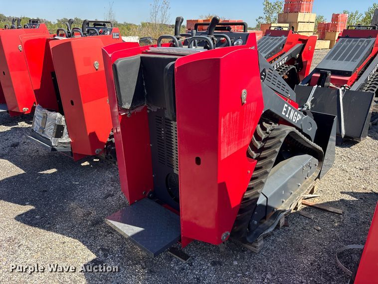 image for item ES8356 2024 Erie SCL850 compact utility loader