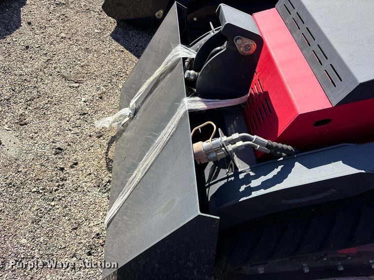 image for item ES8356 2024 Erie SCL850 compact utility loader