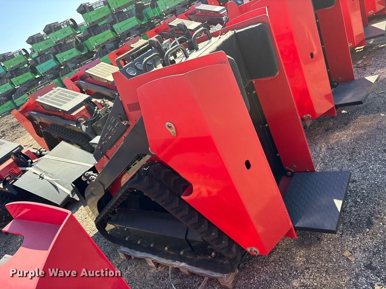 image for item ES8357 Erie SCL850 compact utility loader