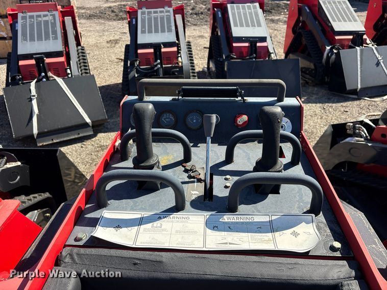 image for item ES8358 Erie SCL850 compact utility loader