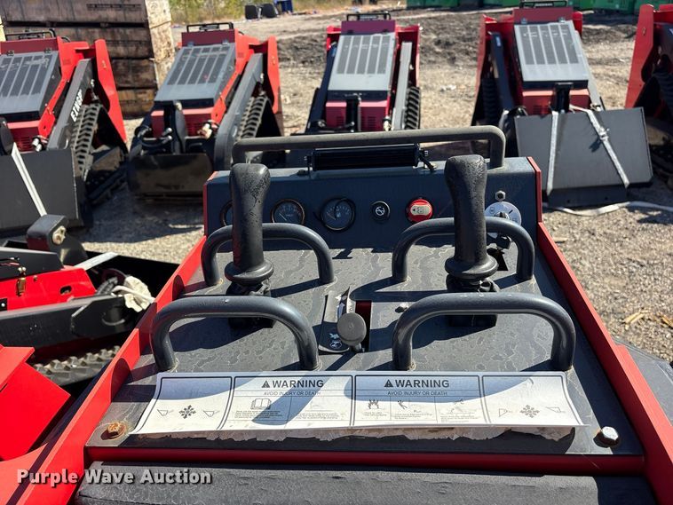 image for item ES8359 Erie SCL850 compact utility loader