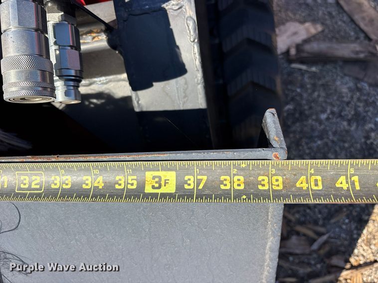 image for item ES8360 Erie SCL850 compact utility loader