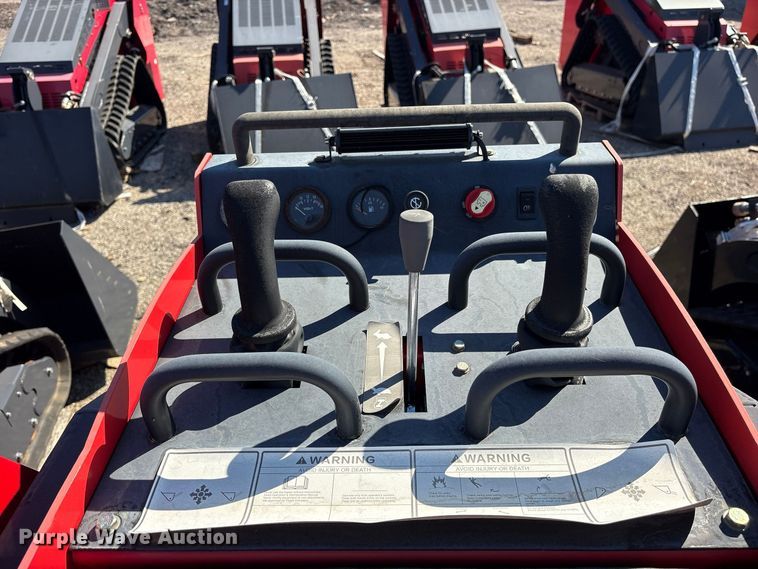 image for item ES8360 Erie SCL850 compact utility loader