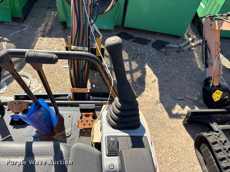 image for item ES8382 2024 Erie EM15 mini excavator