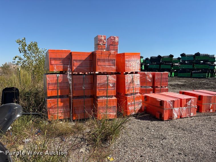 image for item ES8472 (47) 2024 Erie D2248 toolboxes