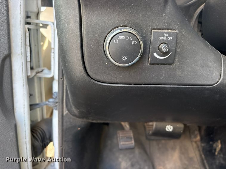 image for item ES8473 2016 Chevrolet Express 2500 van
