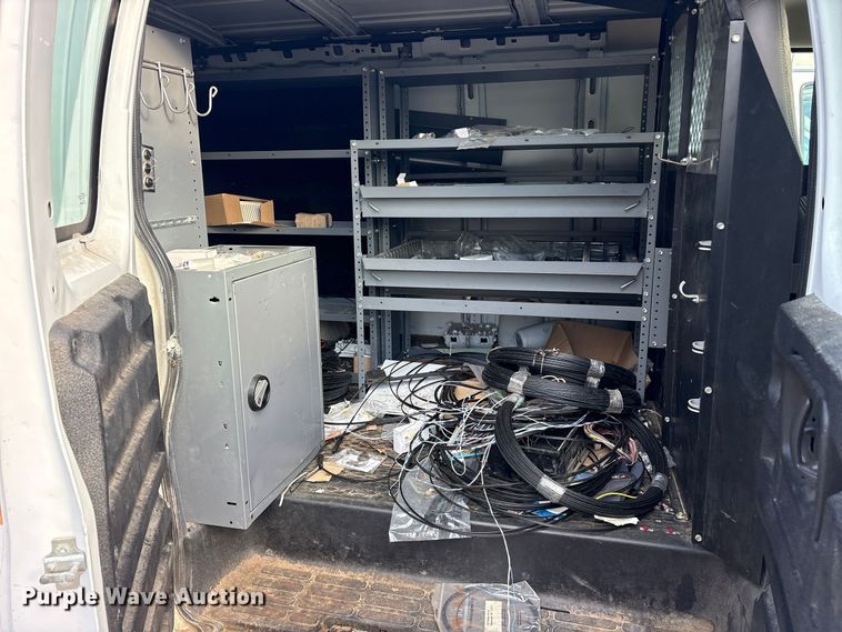 image for item ES8473 2016 Chevrolet Express 2500 van