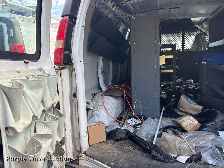 image for item ES8473 2016 Chevrolet Express 2500 van