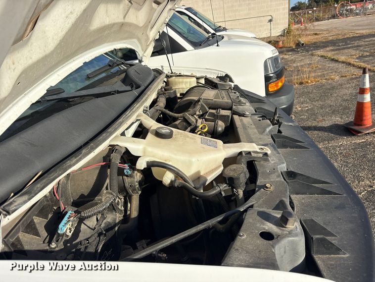 image for item ES8473 2016 Chevrolet Express 2500 van