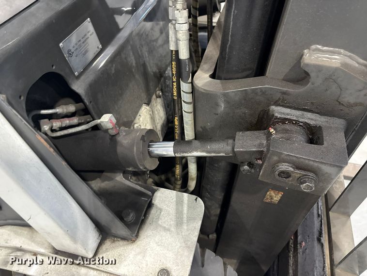 image for item ET8692 2016 Unicarrier 60 forklift