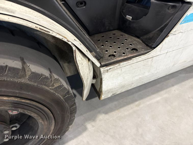 image for item ET8692 2016 Unicarrier 60 forklift
