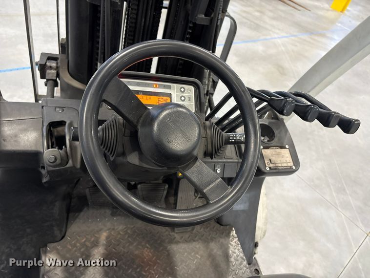 image for item ET8692 2016 Unicarrier 60 forklift