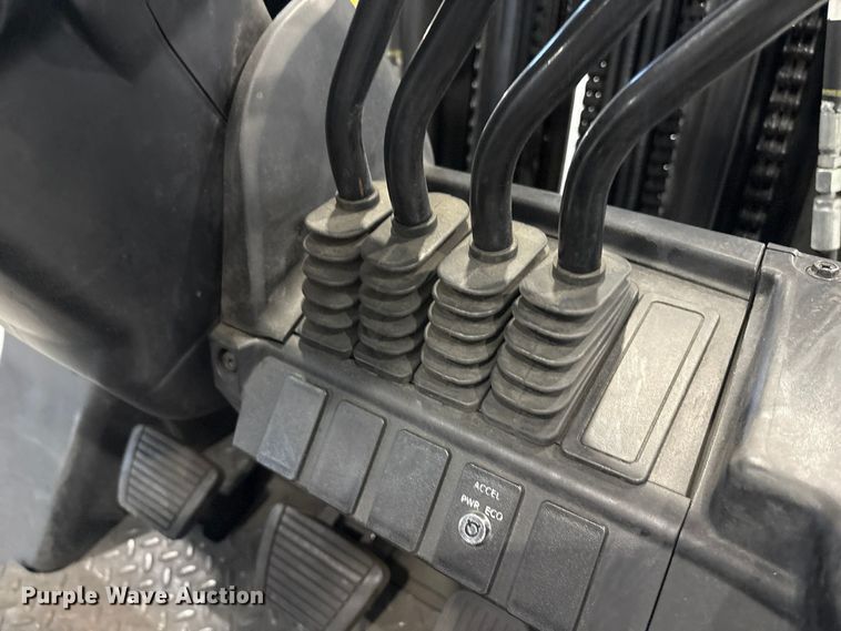 image for item ET8692 2016 Unicarrier 60 forklift