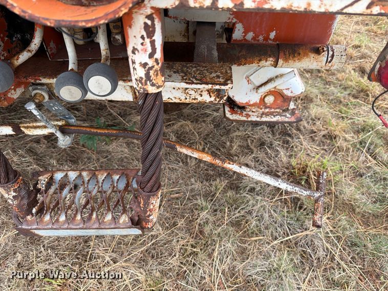 image for item EU5912 1980 Ford 7000 digger derrick truck