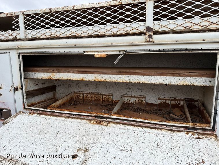 image for item EU5912 1980 Ford 7000 digger derrick truck