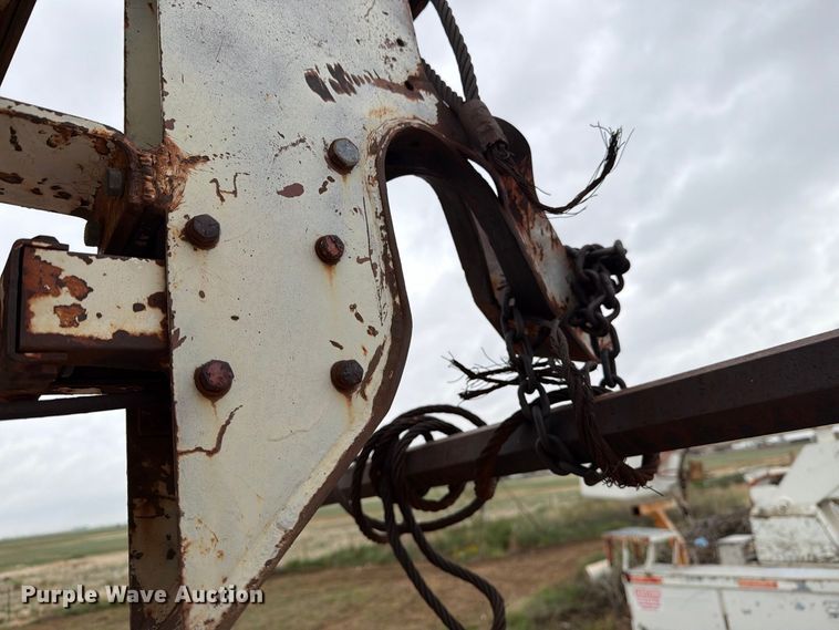 image for item EU5912 1980 Ford 7000 digger derrick truck