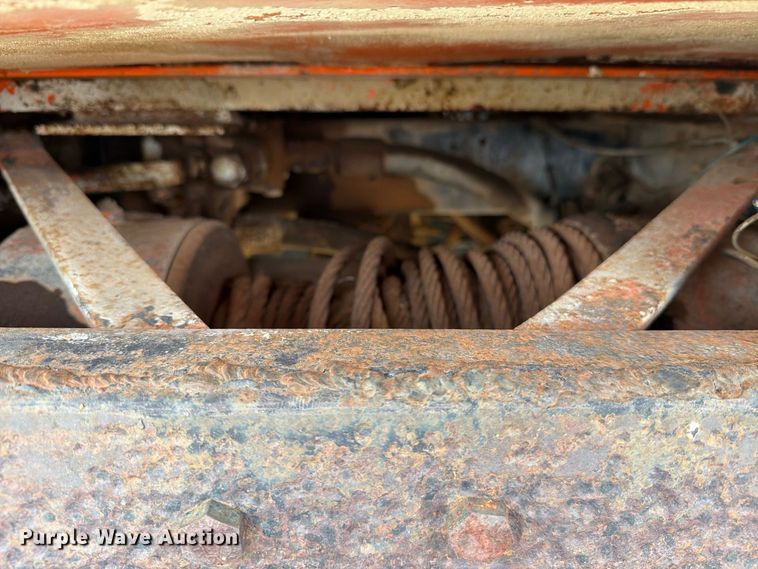 image for item EU5912 1980 Ford 7000 digger derrick truck